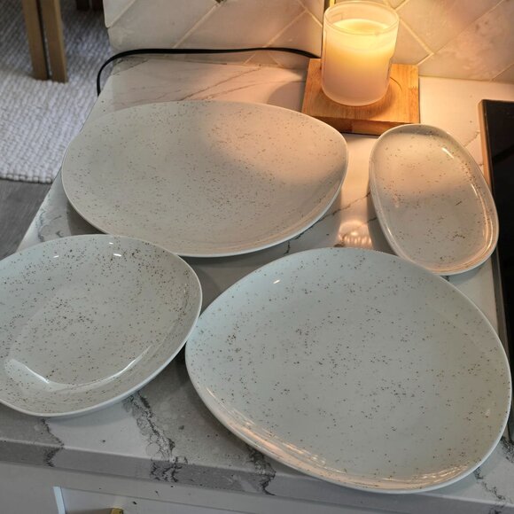 Schonwald German Organic Pottery Speckled Serving & Dinnerware Set 4 Pieces - Picture 14 of 14